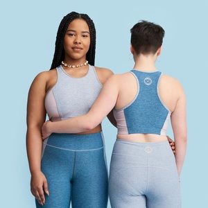 Outdoor Voices x The Wing 3/4 two-tone legging